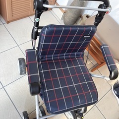 シルバーカーの画像