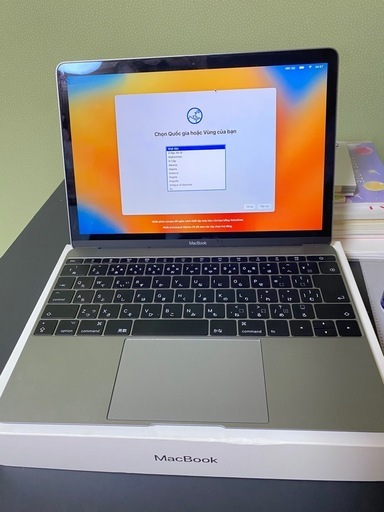 Macbook 12inch retina 2017 とipad air 2