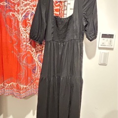 ユニクロワンピース黒XLの画像