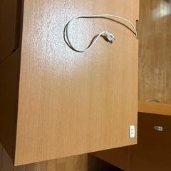 パソコンデスクの画像