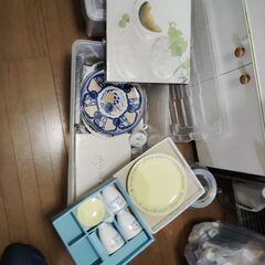 コップ、皿等、無料です。の画像