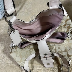 coachショルダーバックの画像