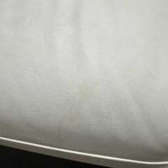 ニトリの3人用合皮ソファの画像
