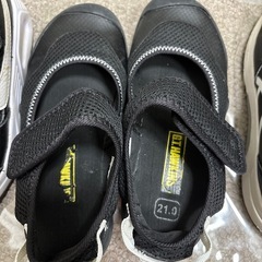 3足セット。NIKE20cmとasics,G.T.HAWKINS21cmの画像