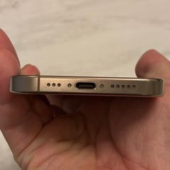 【美品】iPhone16Pro 128GB 本体　デザートチタニウムの画像