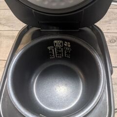 炊飯器の画像