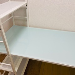 美品　おしゃれなスチール付きデスクの画像