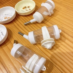 ハムスター 給水 水飲み 餌入れの画像