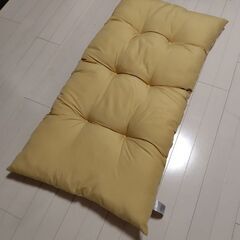 ★1回使用のみ★長座布団 クッション イエローの画像