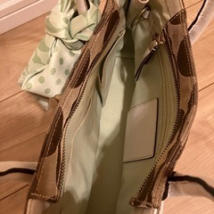 coach スカーフ付きバッグの画像