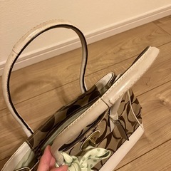 coach スカーフ付きバッグの画像