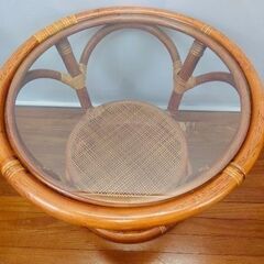 籐家具 ラタン 丸型ガラステーブルの画像