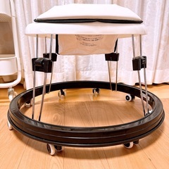 カトージ　歩行器の画像