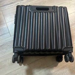 手荷物 スーツケース の画像