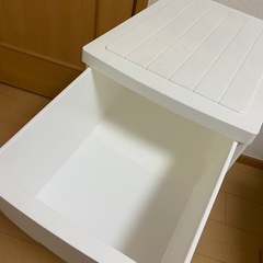 【受付終了】収納ケース　3段　プラスチック　足コロ付きの画像