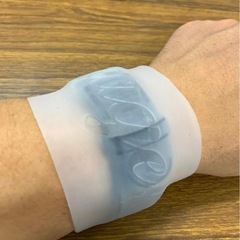 1個【スポクラ・プール】シリコンバンド apple watch等【普通〒込】 の画像