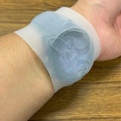 1個【スポクラ・プール】シリコンバンド apple watch等【普通〒込】 の画像