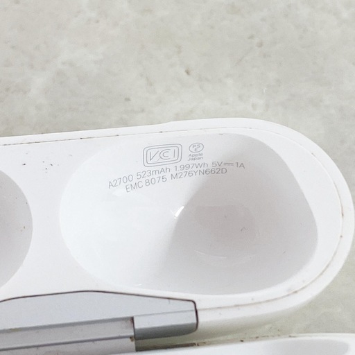 Apple AirPodsPro2 純正品 ワイヤレスイヤホン①