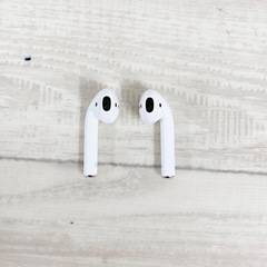 Apple AirPods第2世代 純正品 ワイヤレスイヤホン①の画像