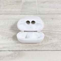 Apple AirPods第2世代 純正品 ワイヤレスイヤホン①の画像