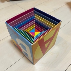 知育玩具　箱　数字の画像