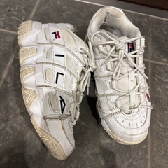 スニーカー白24㎝の画像