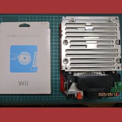 Wii本体　赤　スーパーマリオ25周年仕様の画像