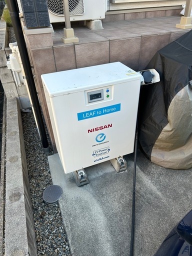V2H Nissan LEAF to  蓄電池　EV充電