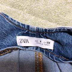 子供服　女の子　オーバーオール　ZARA サイズ
130センチの画像