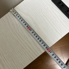 コンセント付きナイトテーブルの画像