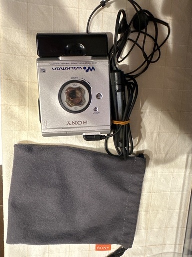《ソニー》WALKMAN レトロ MDプレイヤー 中古