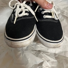 スリッポンスタイル　VANS ブラック スニーカーの画像