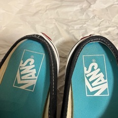 スリッポンスタイル　VANS ブラック スニーカーの画像