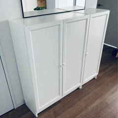 IKEA★イケア★Billy★キャビネット★２個セット★白★本棚★扉付き★サイドボードの画像