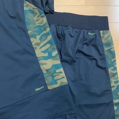 NIKEレディースジャージセットアップの画像