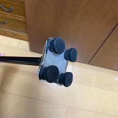 【お譲り先決定しました】【差し上げます】自立型　歩行補助ステッキの画像