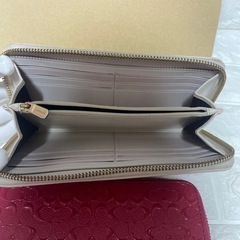 coach長財布2個セットの画像