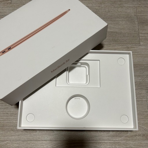 MacBook Air ゴールド 2020年モデル【9\22までの受け渡し】