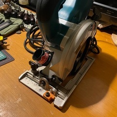 【makita】内装直角マルノコ　　　　　　　 【モデル5210L】125㎜の画像