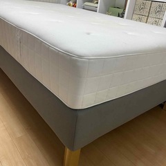 IKEAベッドフレーム(セミダブル)の画像