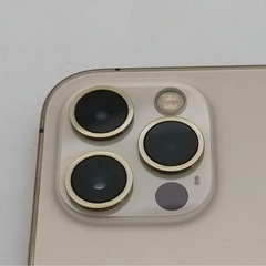 値下げ🉑Apple docomo 【SIMロック解除済み】 iPhone 12 Pro 128GB ゴールド MGM73J/Aの画像