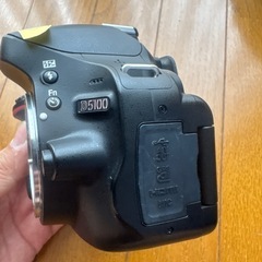 ニコンD5100 デジタル一眼レフカメラ ブラックの画像