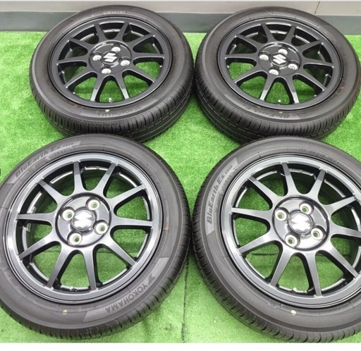 アルトワークスのエンケイ15インチの タイヤホイール、おまけに新品のブルーのナットをつけます。 売却しました。しました。