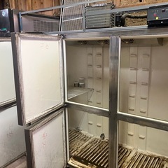 業務用冷蔵庫
の画像
