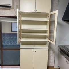 食器棚、キャビネット、奥35㎝、横84.5 高さ236の画像