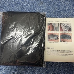 折りたたみ式ベビーベッドの画像