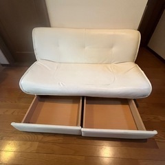 ソファーベッドの画像