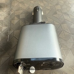 車 充電器 シガーソケットusb巻き取り式の画像