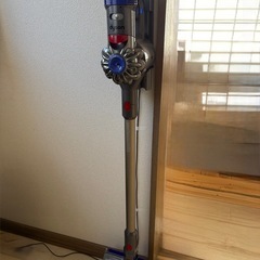 dyson v8 fluffy extra.コードレス掃除機の画像