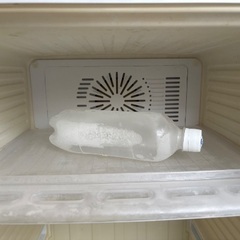 2006年製　三菱　冷凍庫の画像
